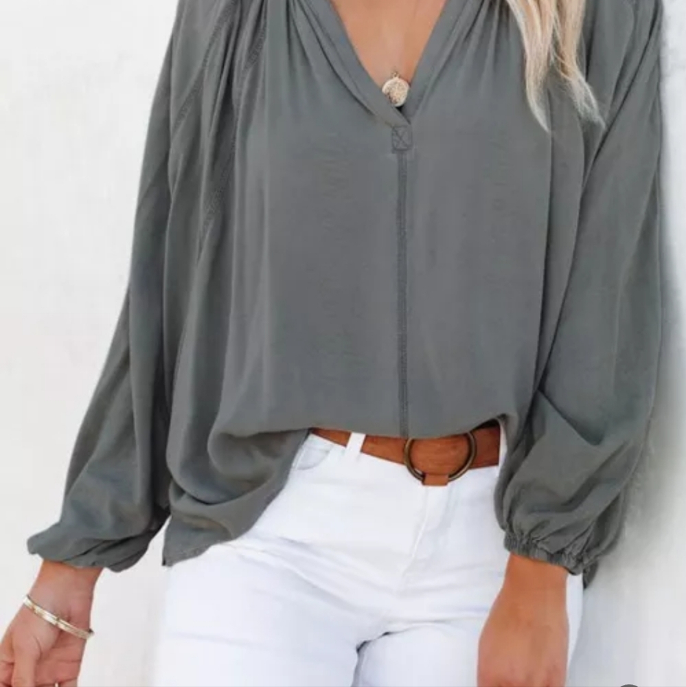 1 2x left New splitneck dolman top - Picture 6 of 9